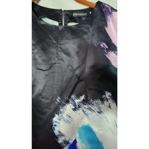 NWT Koandaily Printed Satin Shift Dress M - Picture 2 of 4
